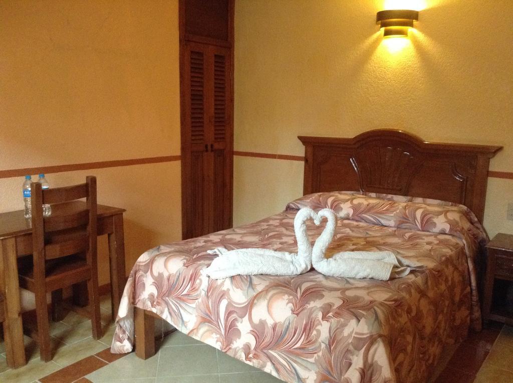 Hotel Real Del Valle Сан-Кристобаль-де-Ла-Касас Номер фото